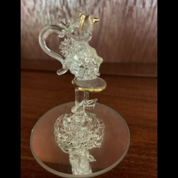 Spun Glass Mailbox Figurine - Picture 2 of 3